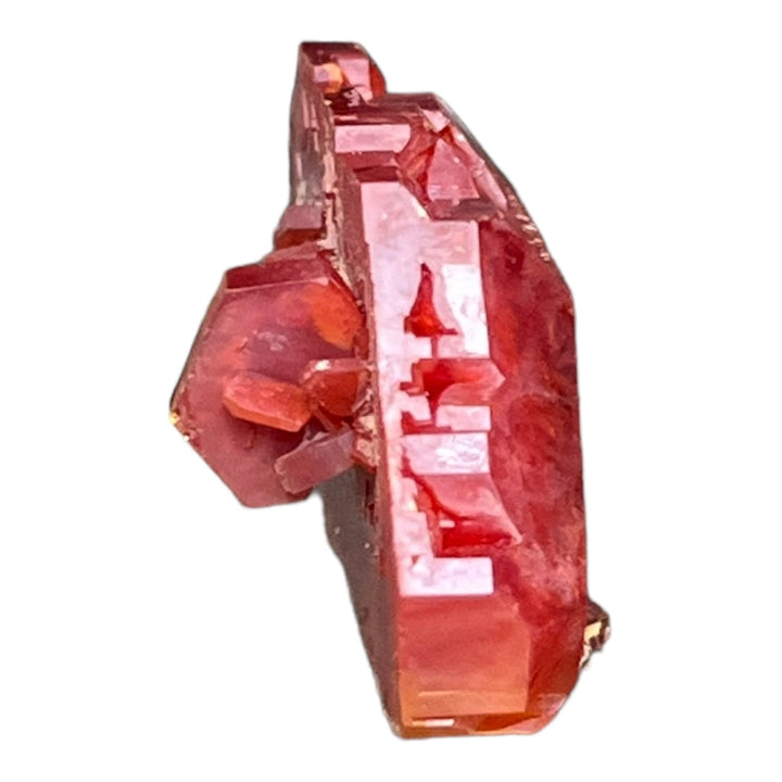 Gem-quality twinned vanadinite from Morocco