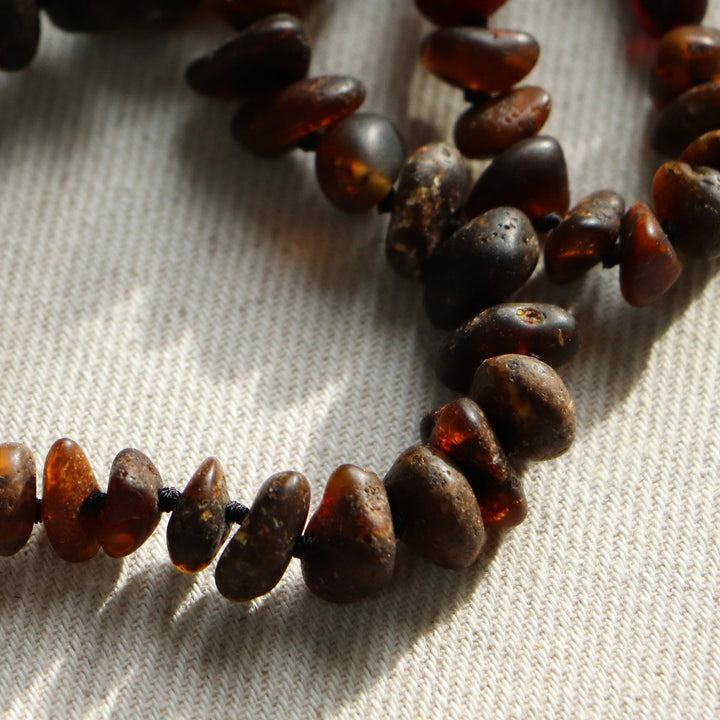 Baltic amber necklace with knots, 49 cm long