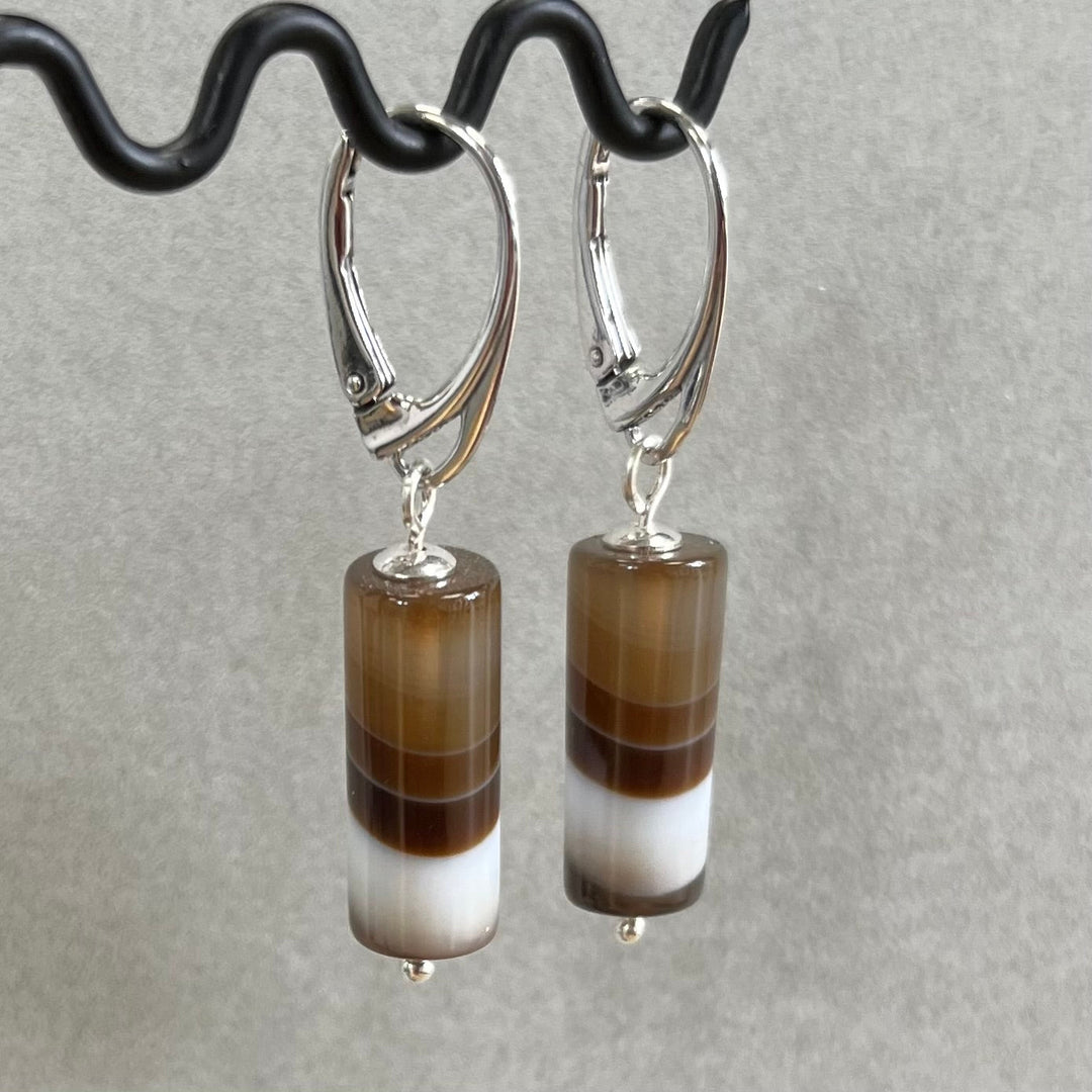 Earrings with agate, in silver
