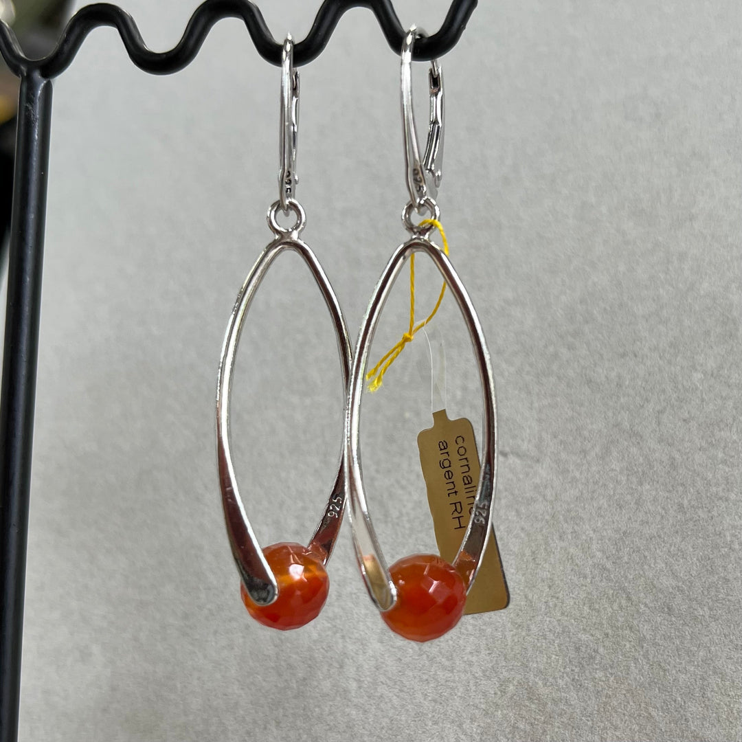 Earrings with carnelian, in silver
