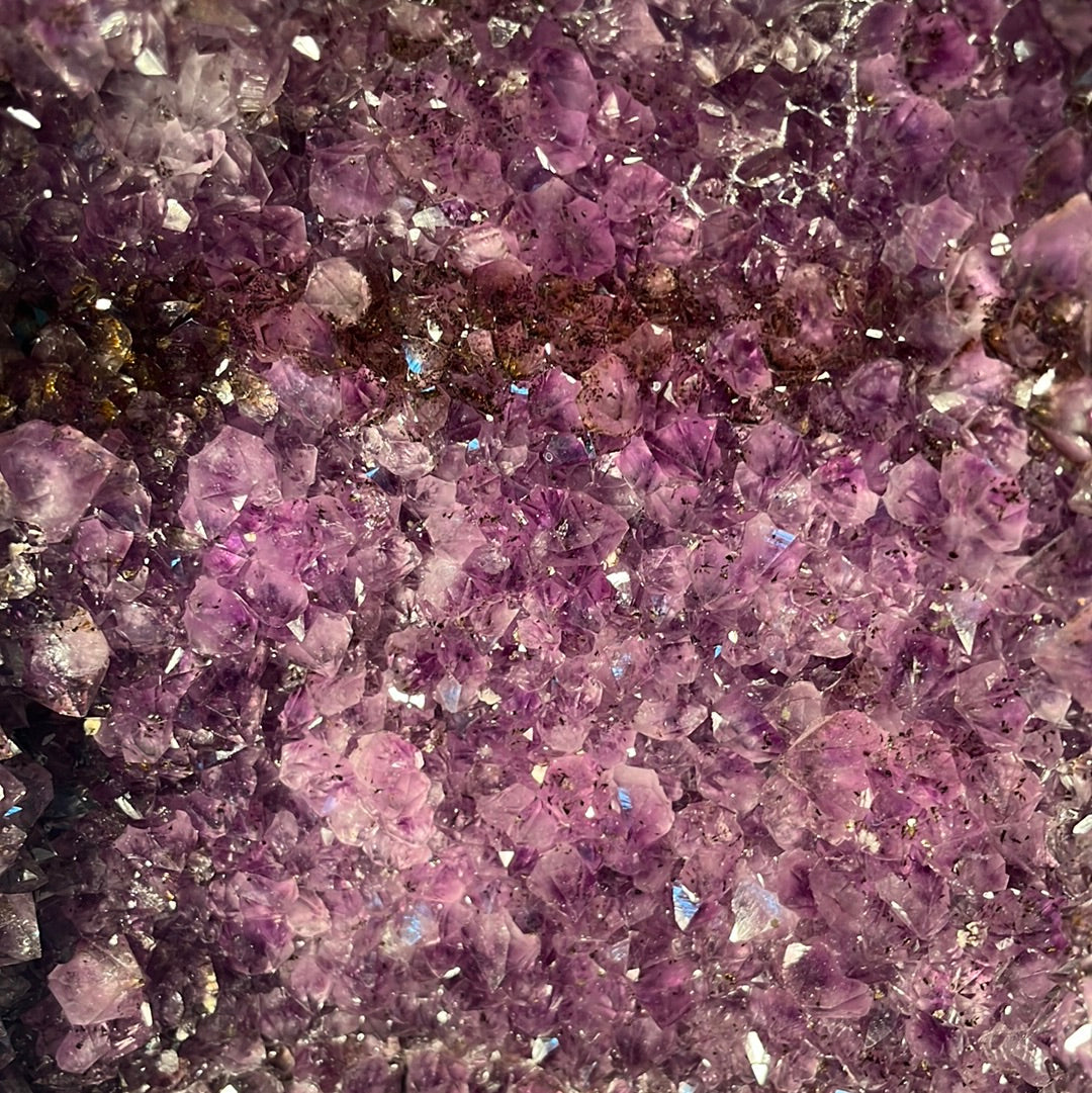 Amethyst geode with goethite inclusion AAA Brazil 30kg AMG2