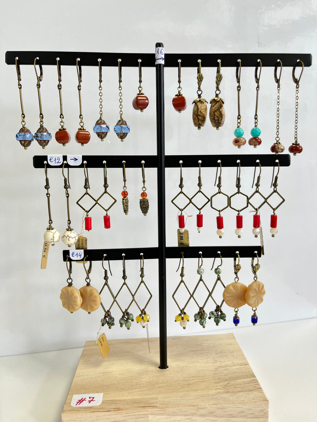 Ohrringe aus Messing mit Natursteinen, in Silber