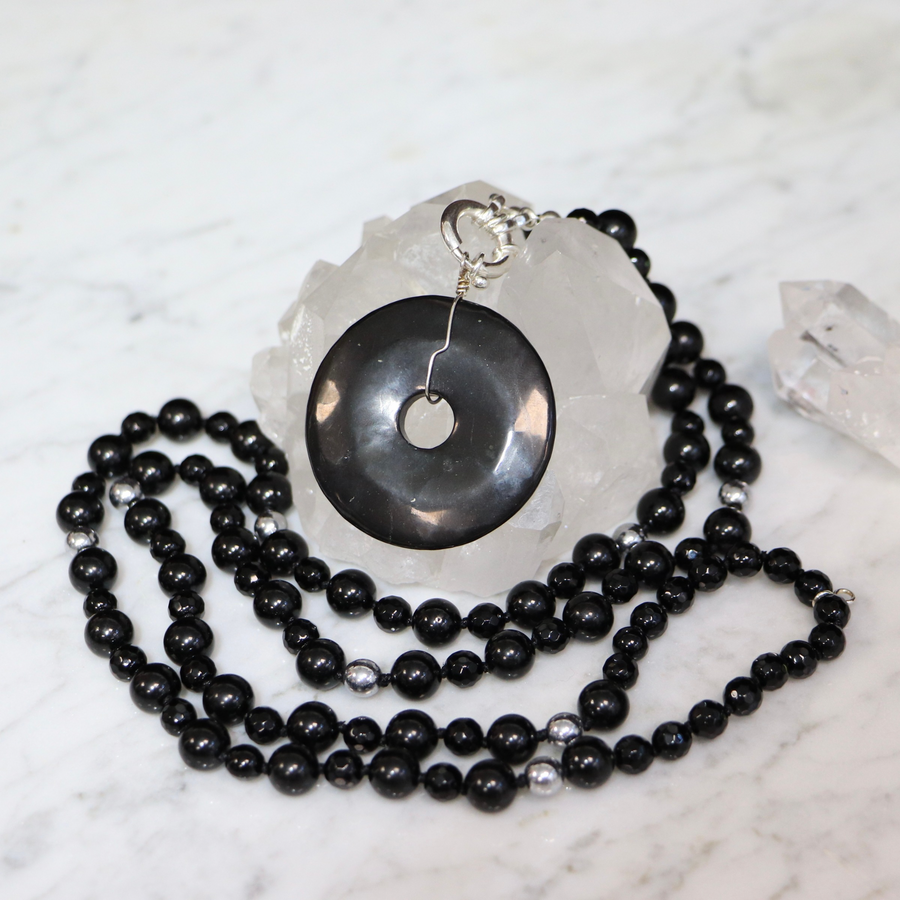 Collier MALA en tourmaline noire, onyx et hématite et Pendentif en shungite