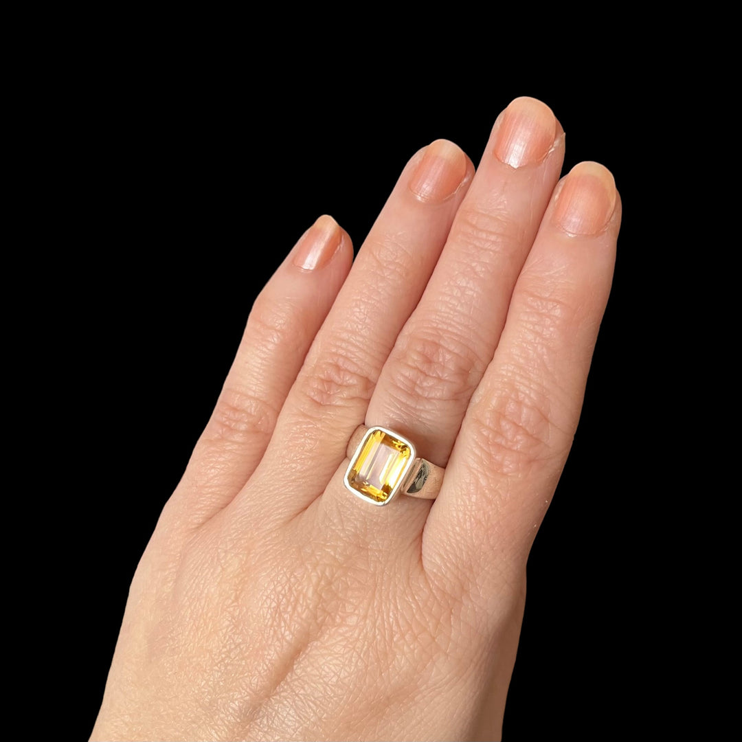 Silberner Citrinring – Größe 53 – BS106