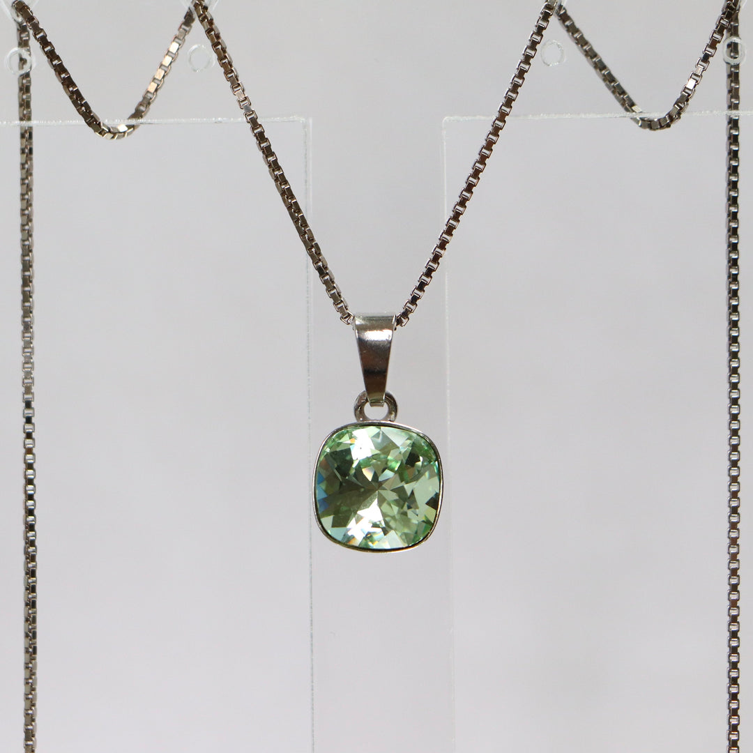 Pendentif, cristaux Swarovski, argent rhodié, vert clair, MANON