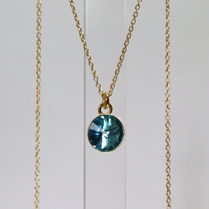 Pendentif avec une chaine, cristal Swarovski, argent doré, bleu aigue marine, EMI