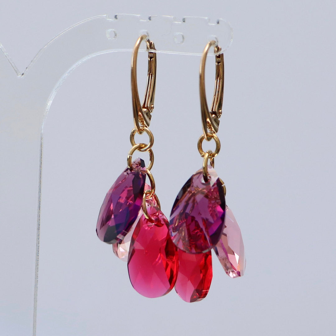 Boucles d'oreilles avec cristaux Swarovski, argent doré, rouge framboise, FLEUR
