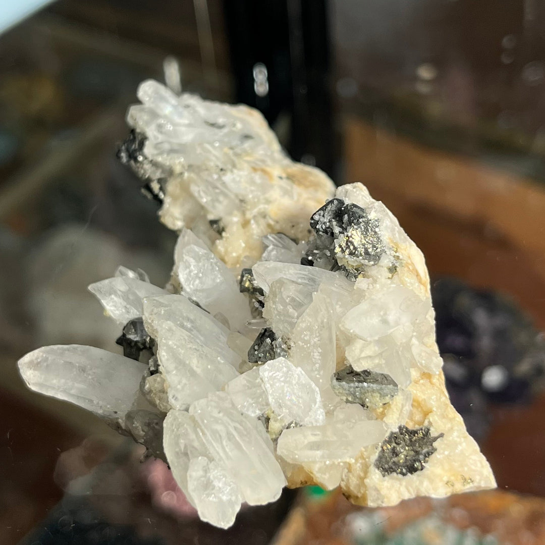 Tetrahedrite quartz,calcite Cavnic Romania DB65