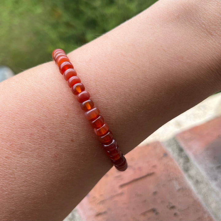 Carnelian bracelet with 6x4 mm round stones