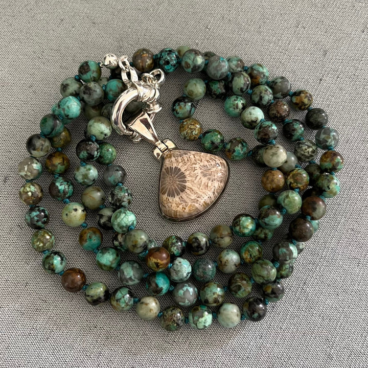 Mala necklace in jasper ("African turquoise") and pendant in fossilized coral