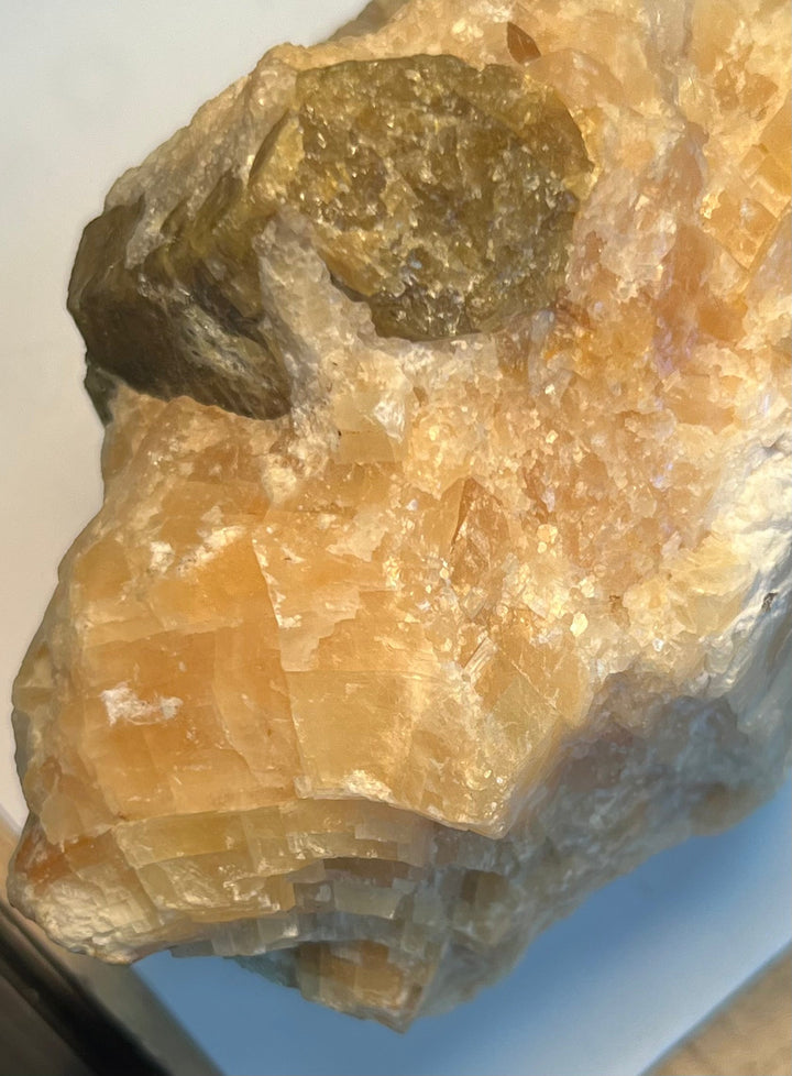 APATITE on calcite Madagascar M18W91