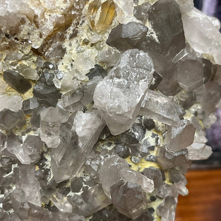 Rauchquarz und Citrin, Saint André d'Embrun, Alpen, Frankreich, DR253