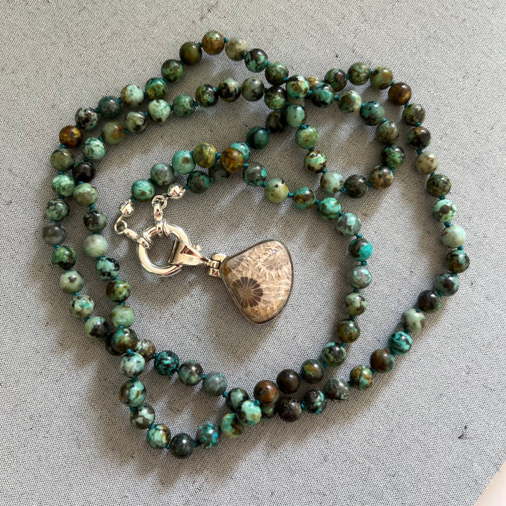 Mala necklace in jasper ("African turquoise") and pendant in fossilized coral