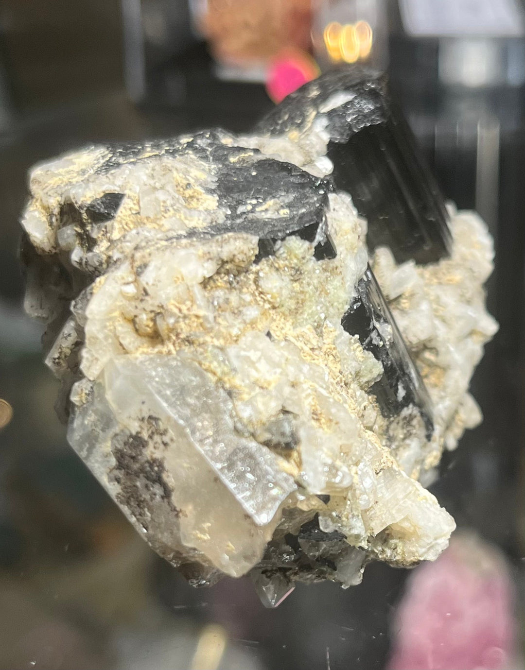 SHORL CLEAVELANDITE (albite) pakistan M18W36