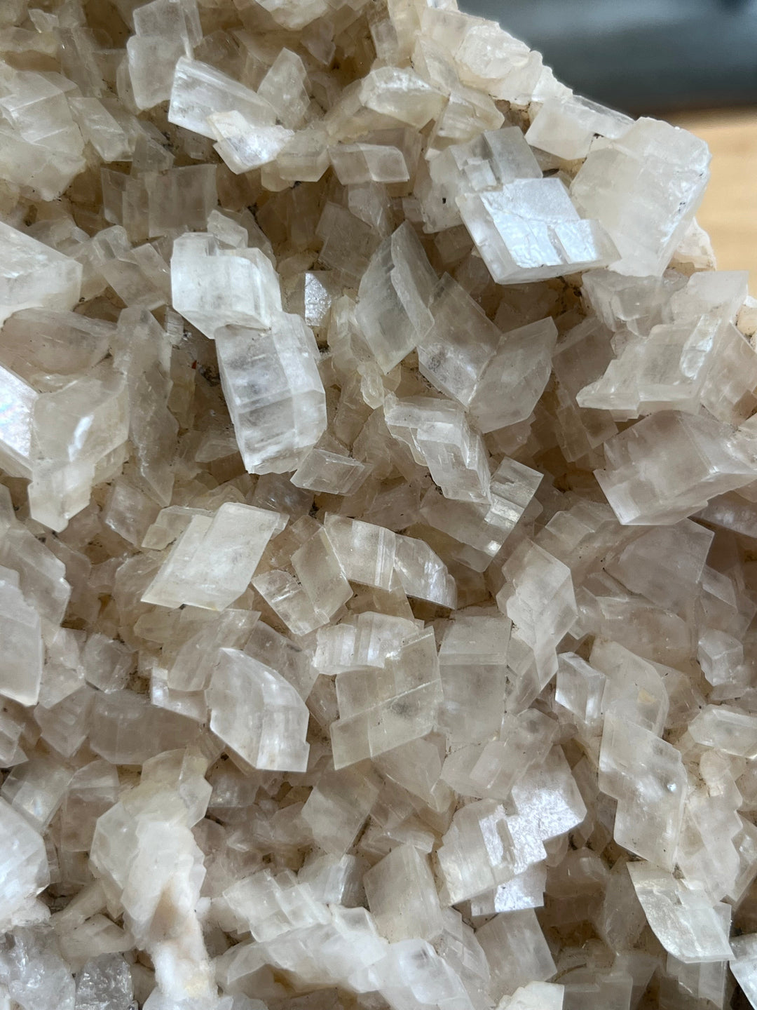 Dolomite albite quartz France DR24