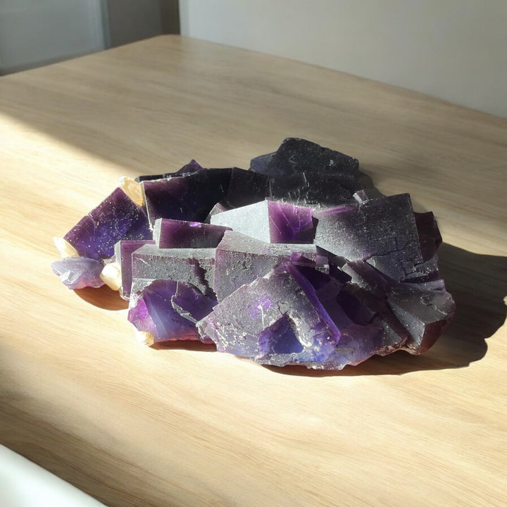 Zoned purple fluorite with calcite, Denton Mine, Illinois, USA, DB13