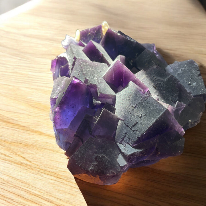 Zoned purple fluorite with calcite, Denton Mine, Illinois, USA, DB13