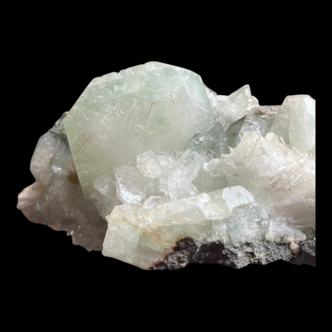 Grüner Fluorapophyllit und Scolecit Maharashtra Indien DA179