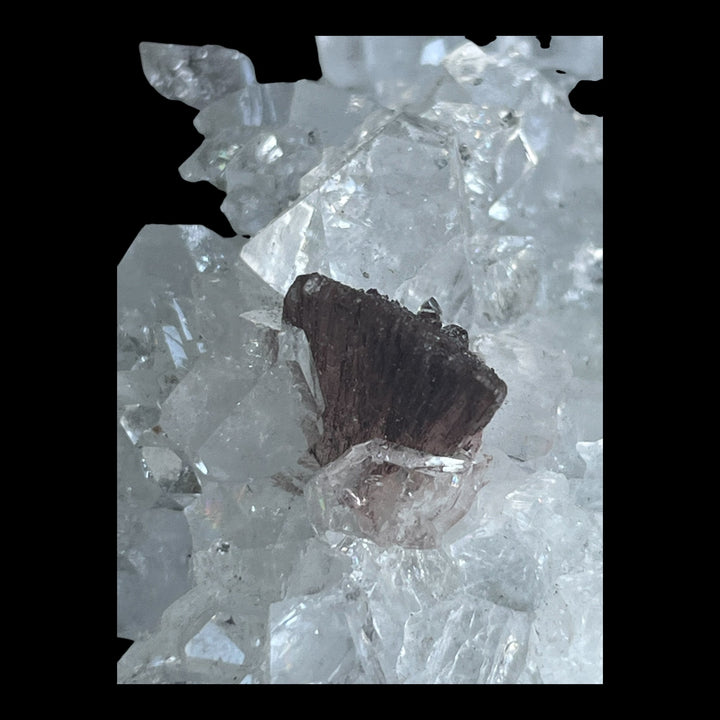 Brown Heulandite on Apophyllite jalgoan quarries India DW227