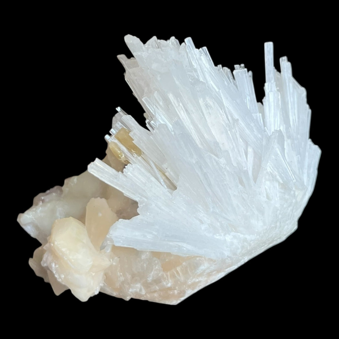 calcite on Scolecite and stilbite nashik India DW176
