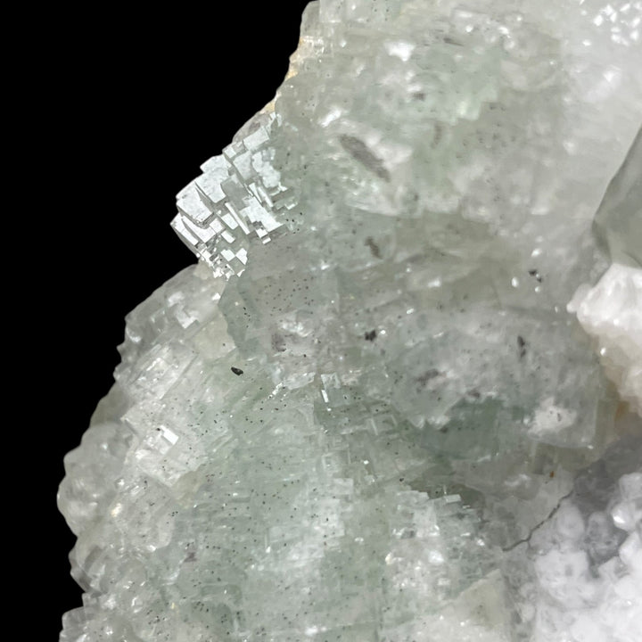 Green polysynthetic fluorite, quartz Fontsante Var France DR131