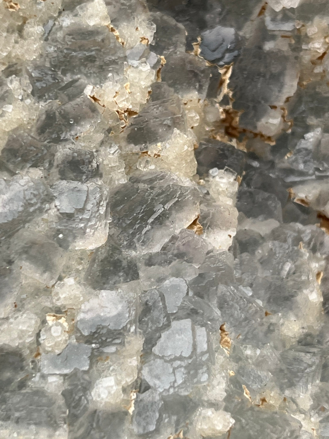 Fluorite bleue et blanche mine de Fontsante