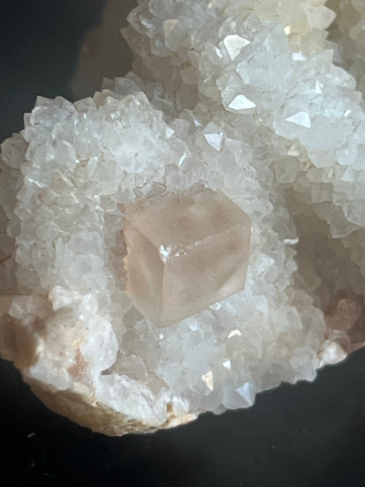 Fluorite rosée quartz baryte Marsanges Haute Loire France
