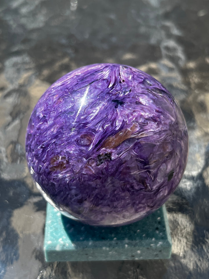 sphère de charoite de Sibérie qualité premium 6 cm