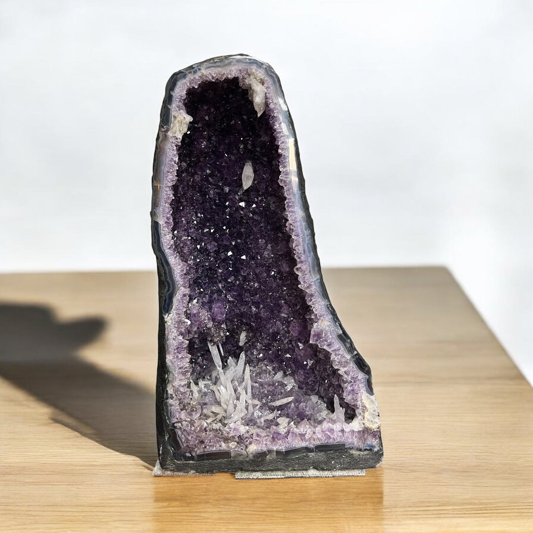 AAA-Amethyst-Calcit-Geode aus Brasilien, 18,7 kg, AMG6