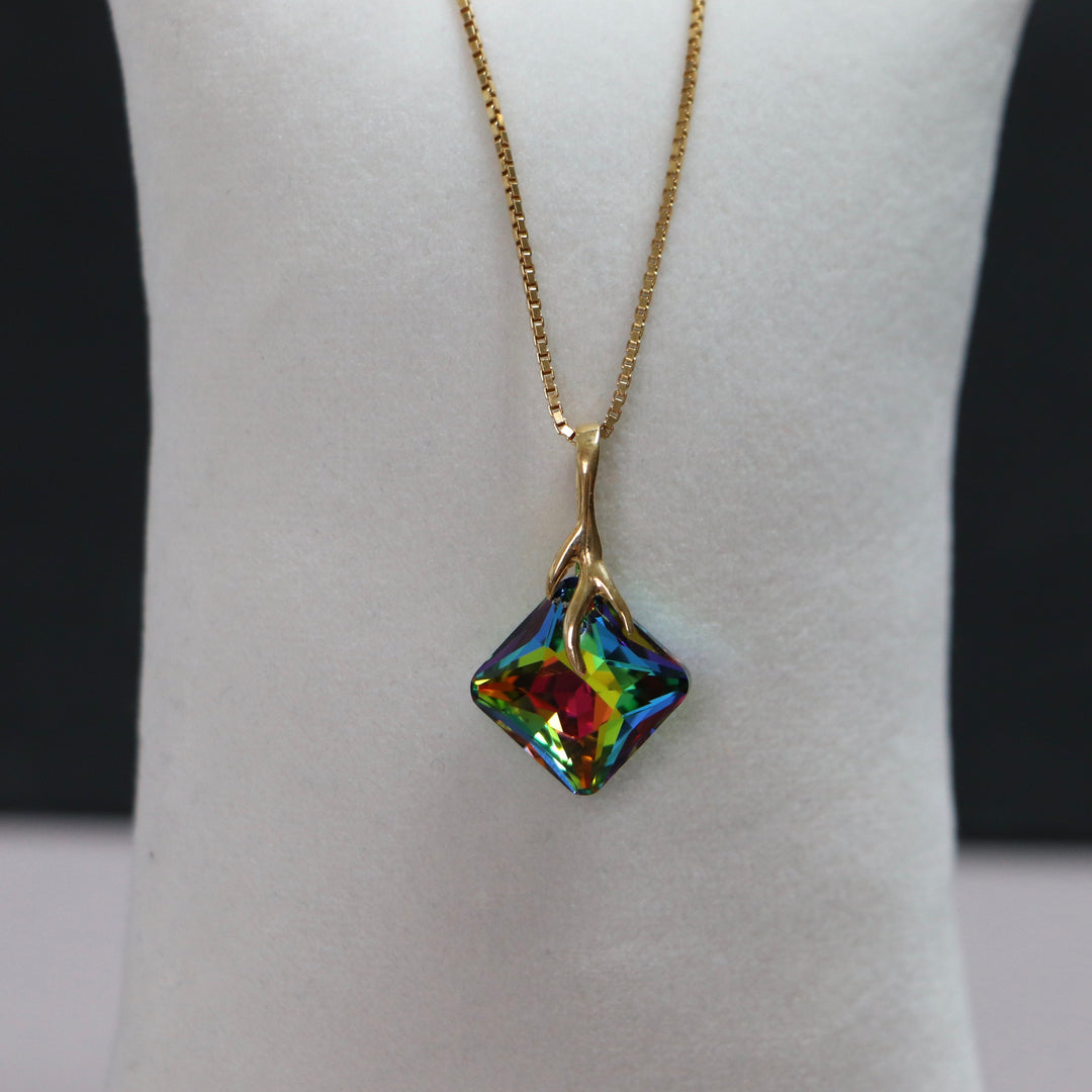 Pendentif, cristaux Swarovski, argent doré, cristal VM, AGATHE