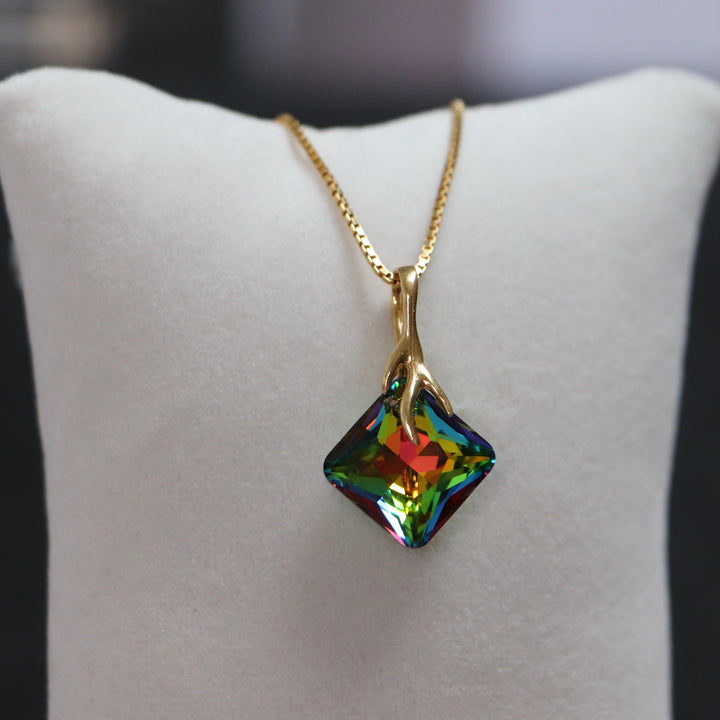 Pendentif, cristaux Swarovski, argent doré, cristal VM, AGATHE