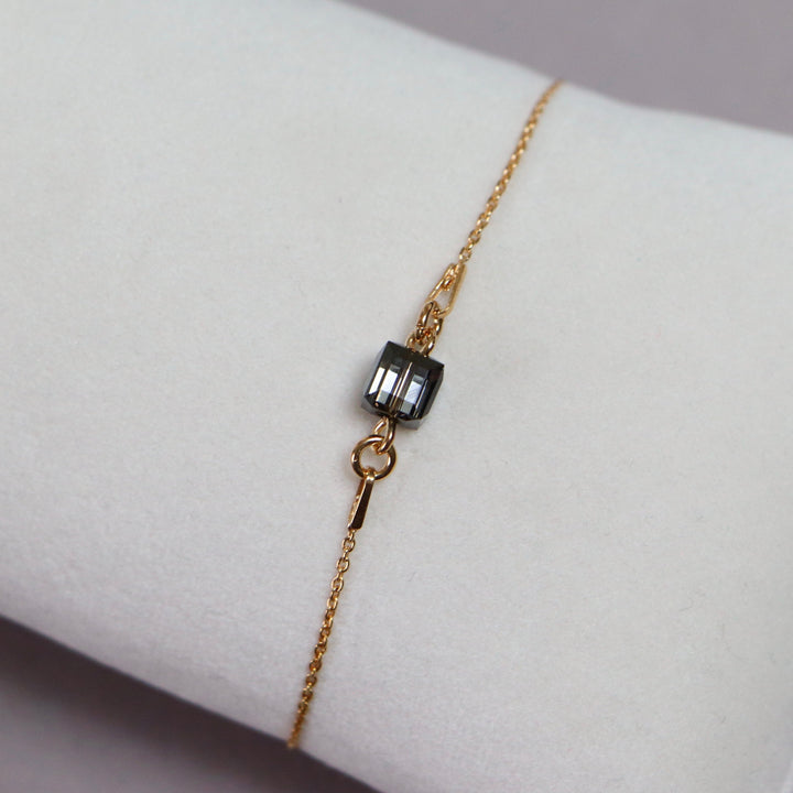Bracelet  avec cristaux Swarovski, gris argenté, argent doré, CARRE