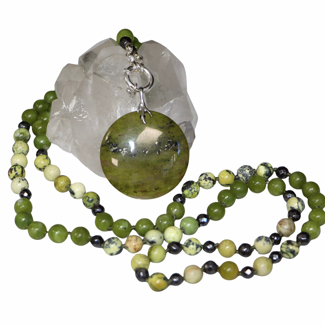 Collier MALA et Pendentif en serpentine