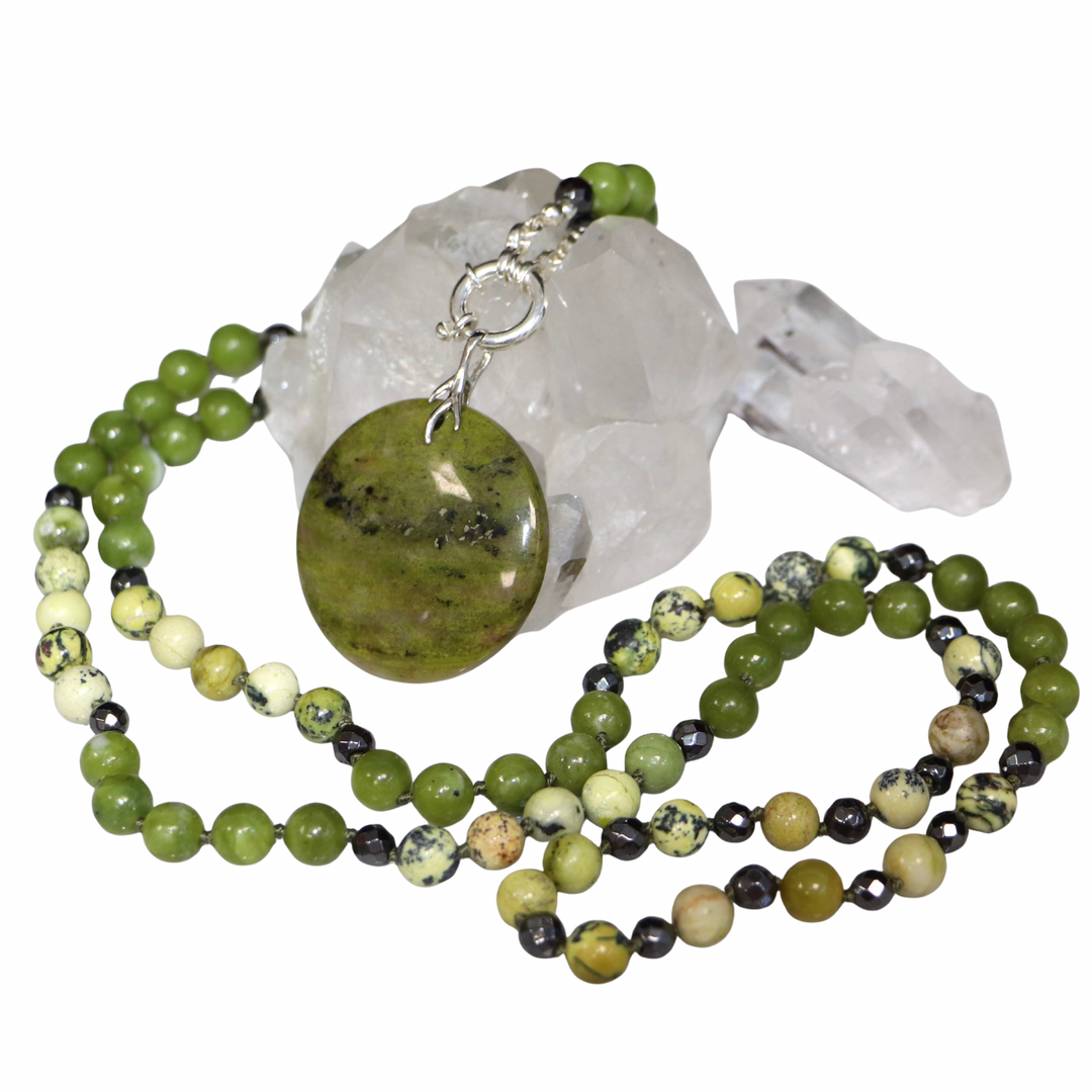 Collier MALA et Pendentif en serpentine