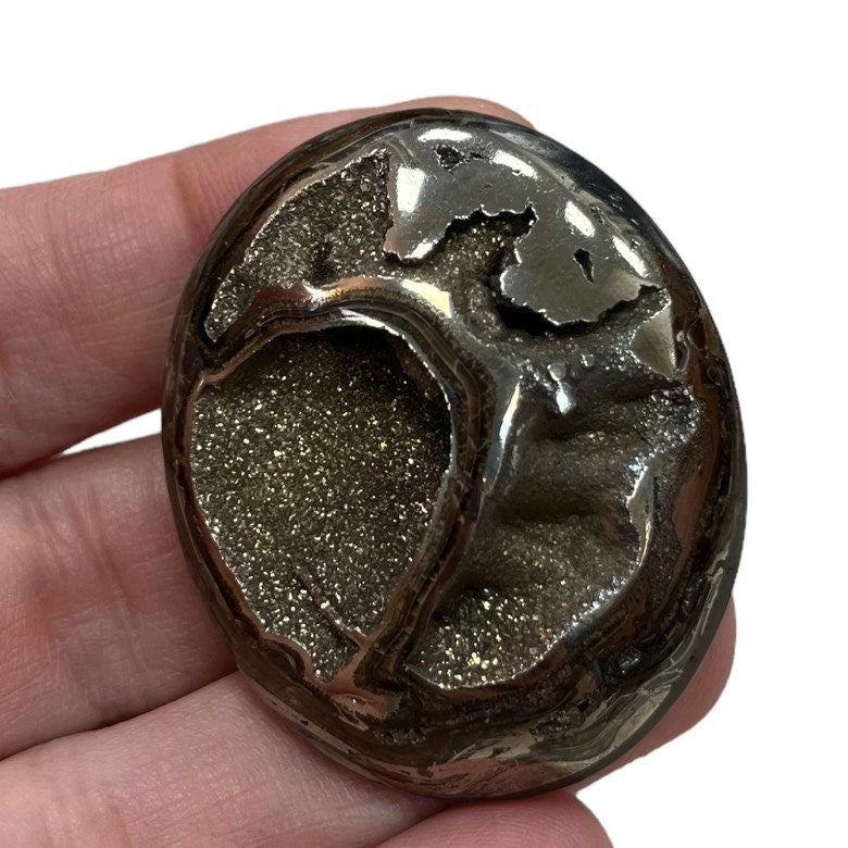 Pyritisierter Ammonit, AM_P034, Cabochongröße, 42x30x11mm; 19,4g;