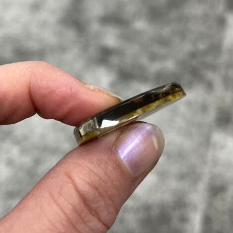 Pyritisierter Ammonit, AM_P048, Cabochon-Schliff, 33 x 30 x 5 mm; 11,7 g