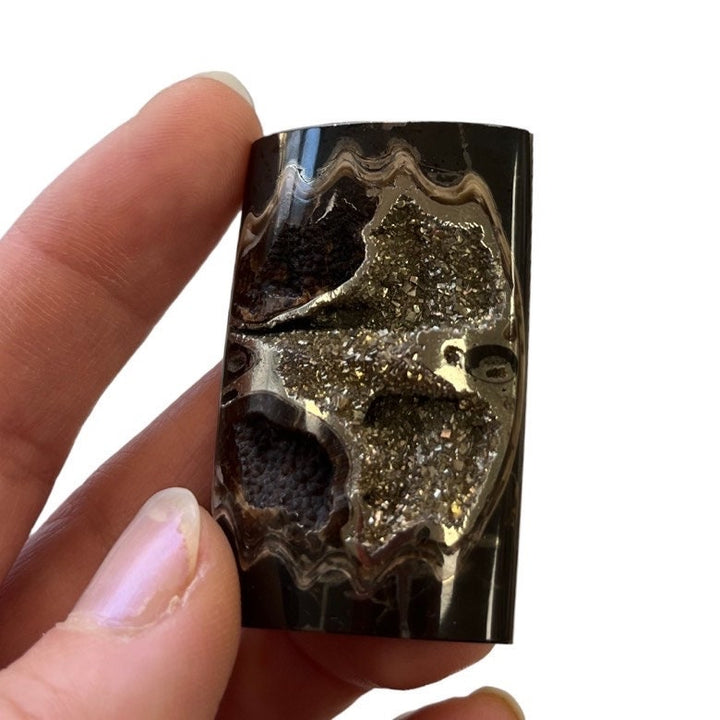 Pyritisierter Ammonit, AM_P037, Cabochongröße, 46x30x9 mm; 23,6 g;