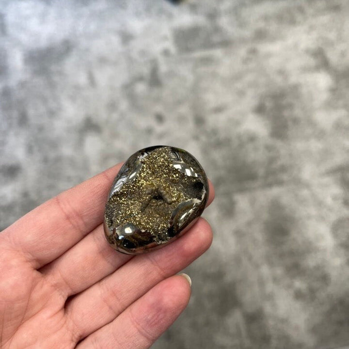 Pyritized ammonite, AM_P026, cabochon cut, 43x34x10 mm; 20g;