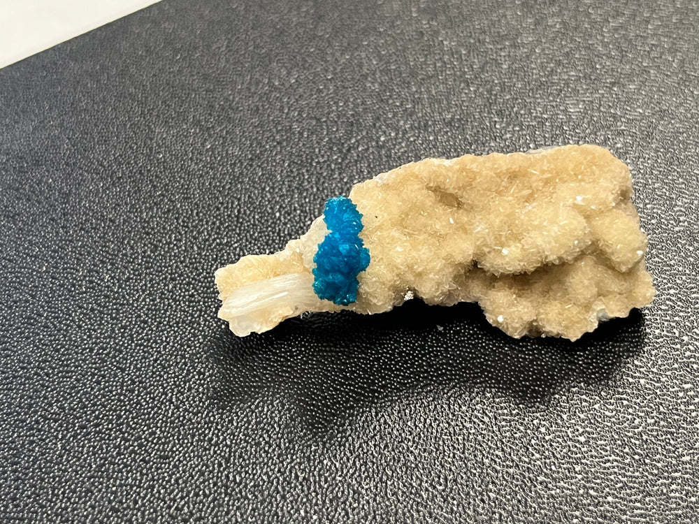 Cavansite sur stilbite Pune Inde DW18