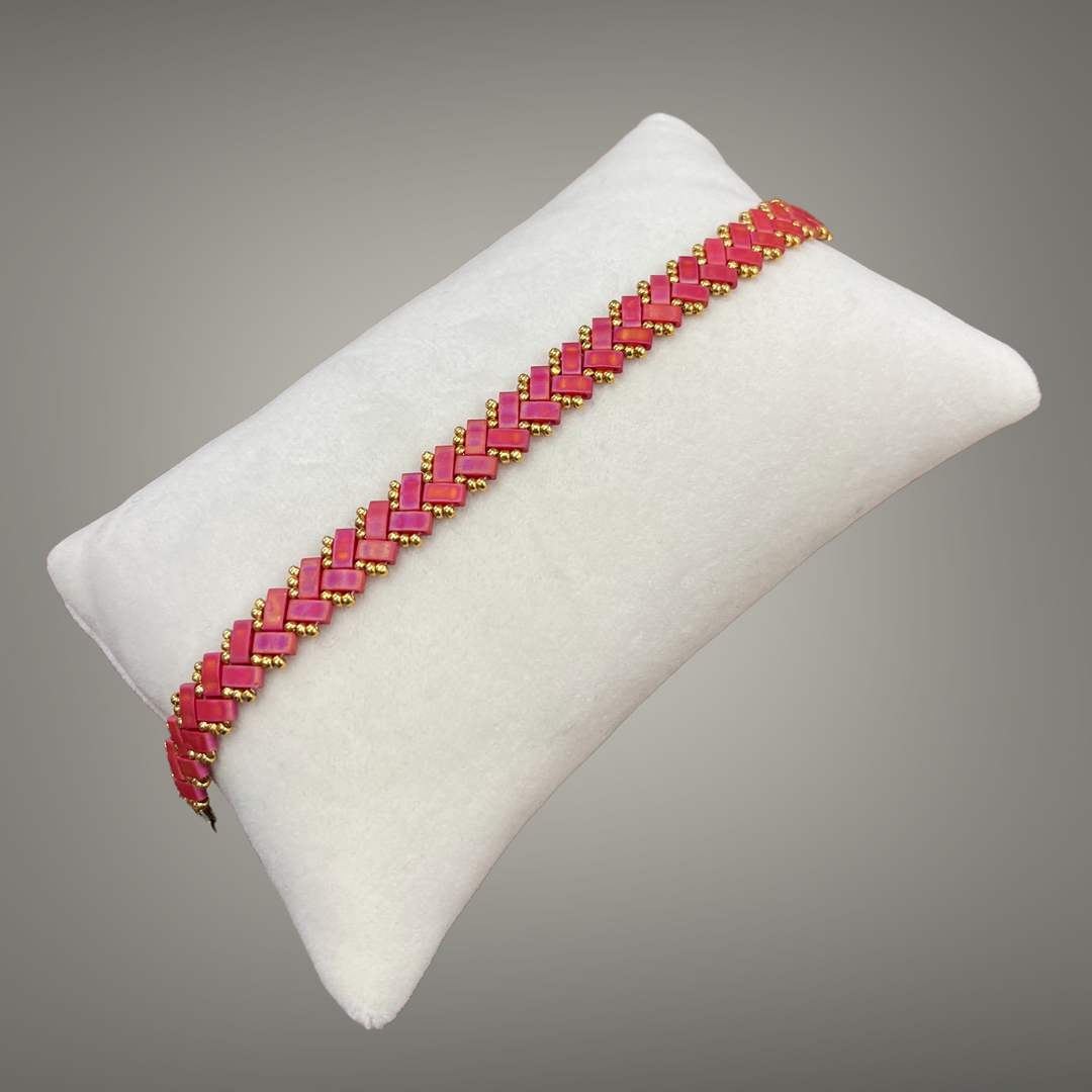 V2 bracelet made of Miyuki beads, matte red color