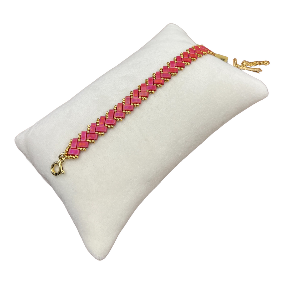 V2 bracelet made of Miyuki beads, matte red color