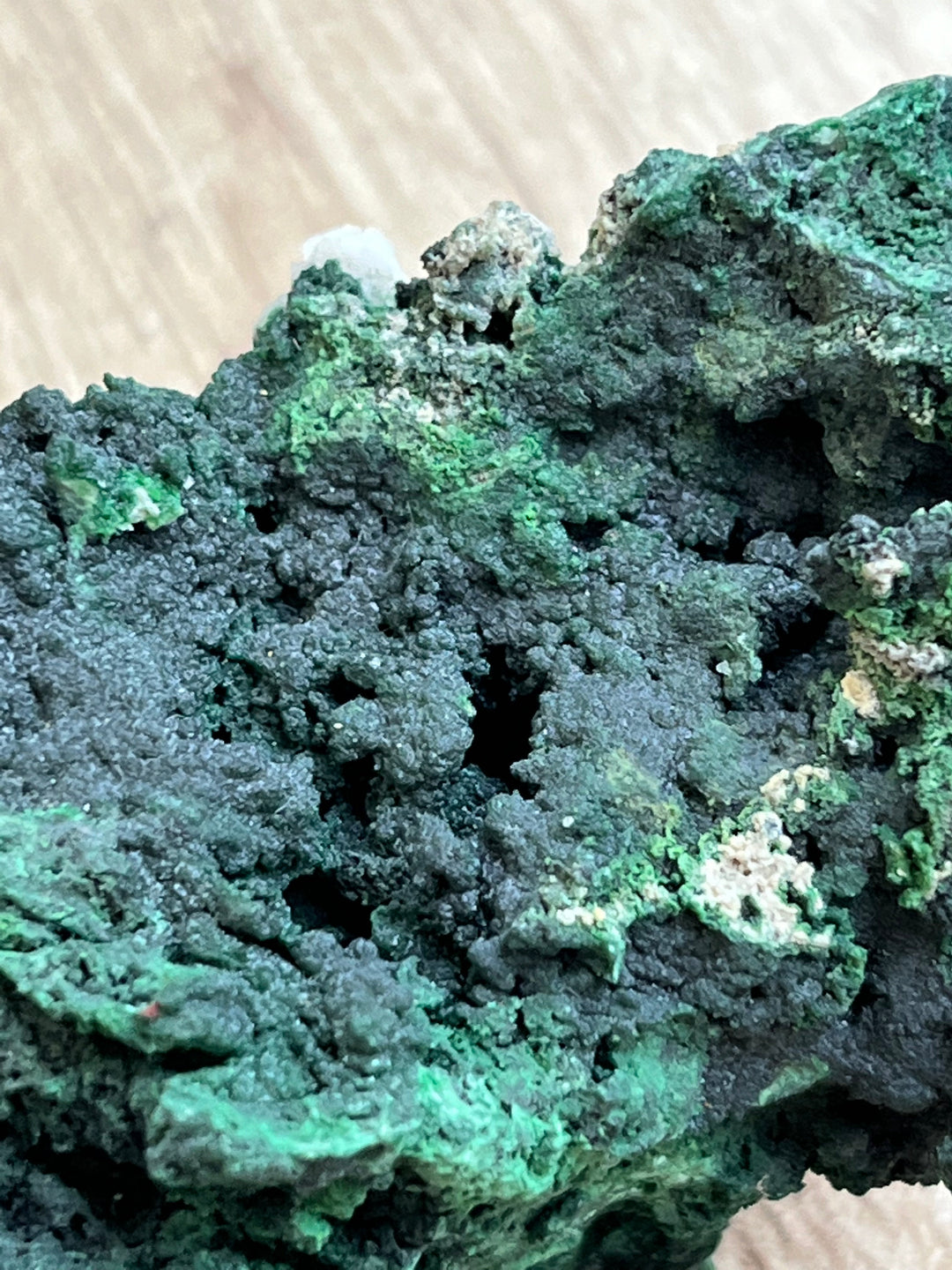 Bayldonit auf Mimetitquarz, 19. Jahrhundert, Cornwall, England, M18S198