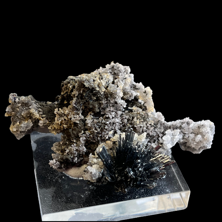 Stibnite on berthierite quartz, Romania DA134