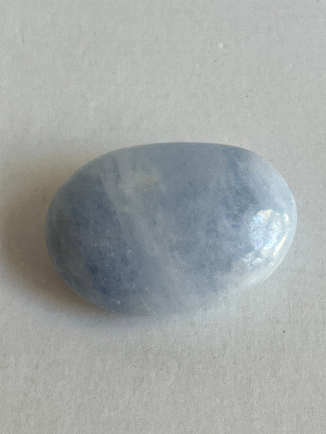 Galet Calcite bleue 100-120g Madagascar