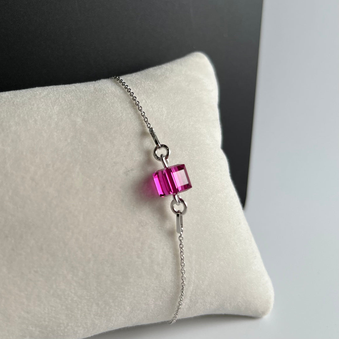 Bracelet  avec cristaux Swarovski, fuchsia, argent rhodié, CARRE