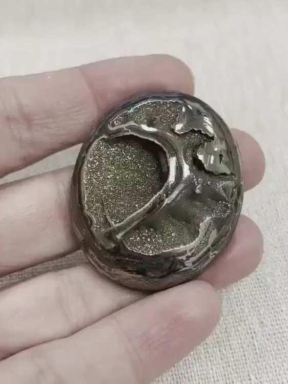 Pyritisierter Ammonit, AM_P034, Cabochongröße, 42x30x11mm; 19,4g;